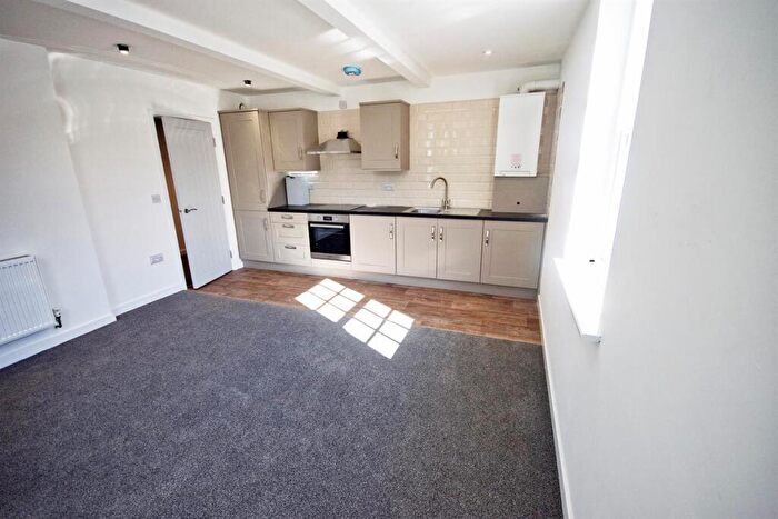 2 Bedroom Apartment To Rent In Flat, Birmingham Road, Warwick, CV34