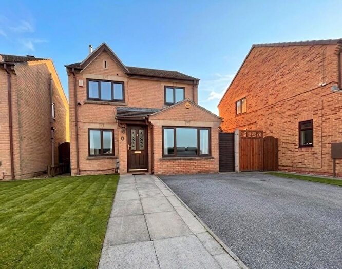 3 Bedroom House For Sale In Hopefield Way, Bradford, BD5