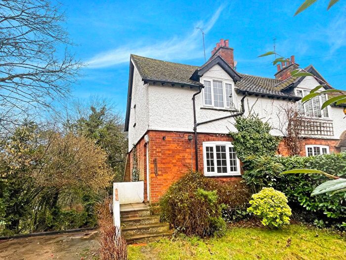 2 Bedroom Terraced House For Sale In Ballinger, Great Missenden, HP16