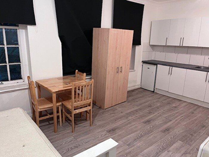 Studio To Rent In Station Parade, Whitchurch Lane, Canons Park, Edgware, HA8