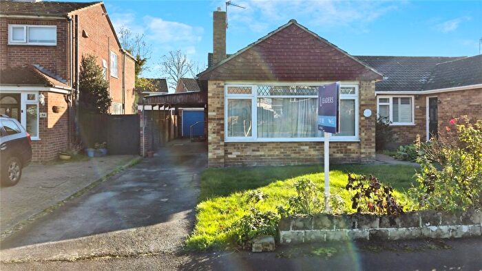 3 Bedroom Bungalow For Sale In Abbeyfield Drive, Fareham, Hampshire, PO15