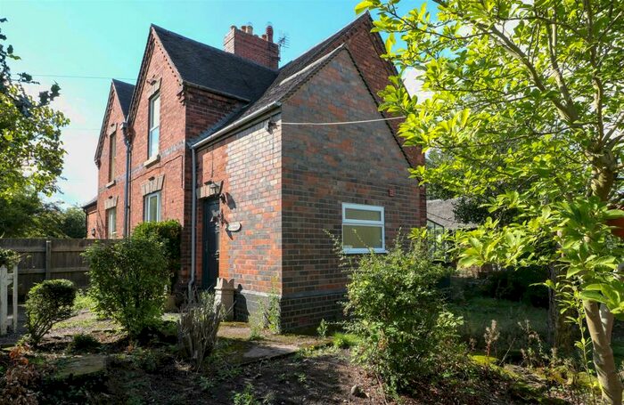 3 Bedroom Semi-Detached House To Rent In Slade Lane, Sutton Coldfield, B75