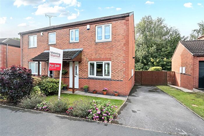 3 Bedroom Semi-Detached House For Sale In Oast House Croft, Robin Hood, Wakefield, West Yorkshire, WF3
