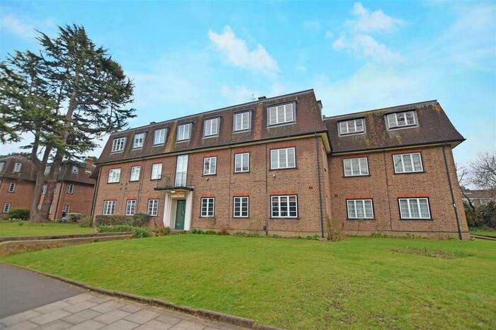 2 Bedroom Flat To Rent In Church Road, Isleworth, TW7