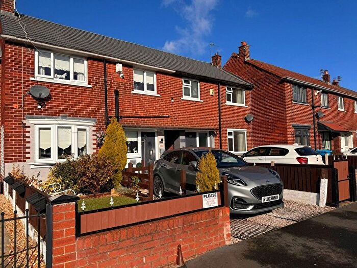 3 Bedroom Terraced House For Sale In Royal Avenue, Widnes, Cheshire, WA8