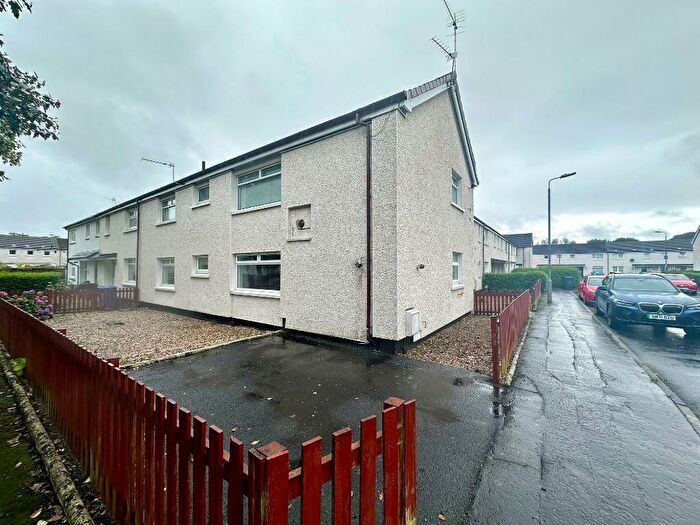 2 Bedroom Flat To Rent In Hunter Drive, Irvine, North Ayrshire, KA12
