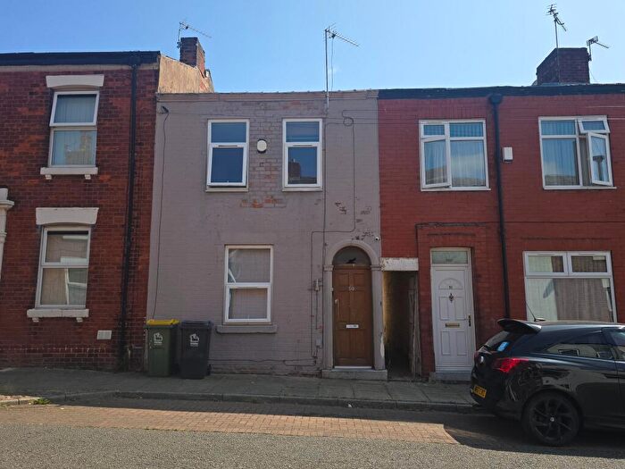 4 Bedroom Terraced House For Sale In Elcho Street, Preston, Lancashire, PR1
