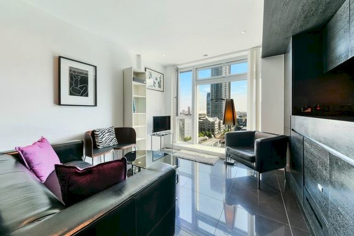 Studio To Rent In East Tower, Pan Peninsula, Canary Wharf E14