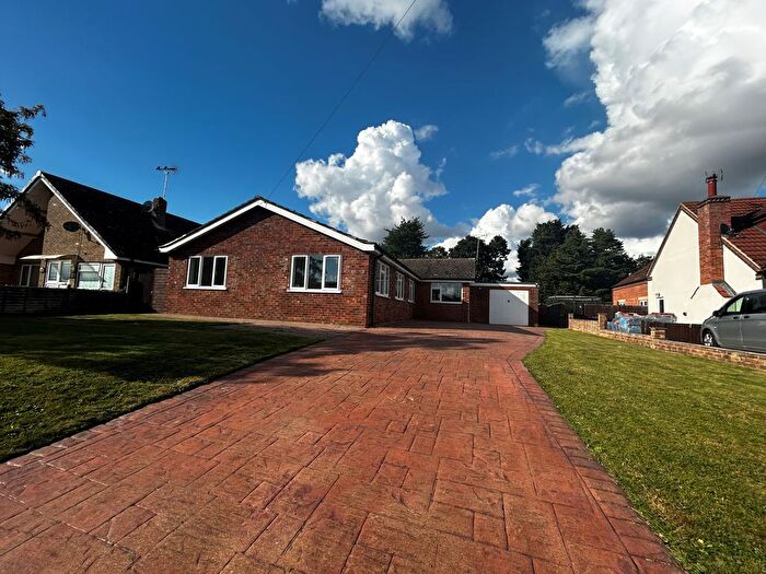 4 Bedroom Bungalow To Rent In Fen Road, Pointon, Sleaford, NG34