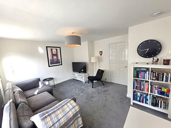 1 Bedroom Flat To Rent In Loch Street, City Centre, Aberdeen, AB25