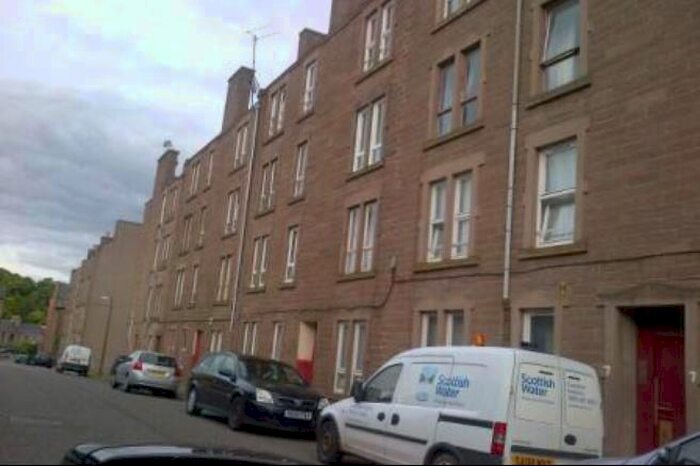 1 Bedroom Flat To Rent In /l Pitfour Street, Dundee, DD2