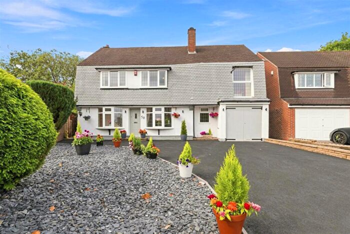 5 Bedroom Detached House For Sale In Thornhill Park, Streetly, B74