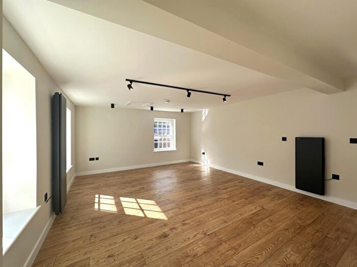 1 Bedroom Flat To Rent In Grove Street, Wantage, OX12