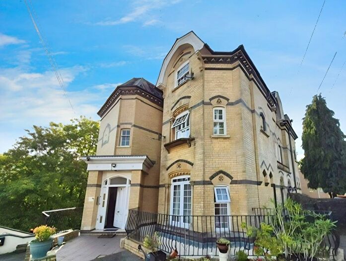2 Bedroom Detached House To Rent In Stow Park Crescent, Newport, NP20