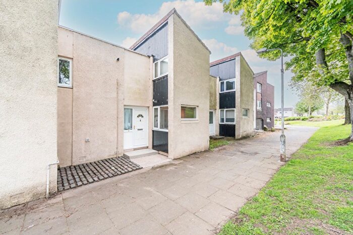 3 Bedroom Terraced House For Sale In Dunbeath Drive, Glenrothes, KY7