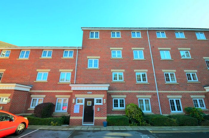 2 Bedroom Flat To Rent In Jenkinson Grove, Armthorpe, Doncaster, DN3