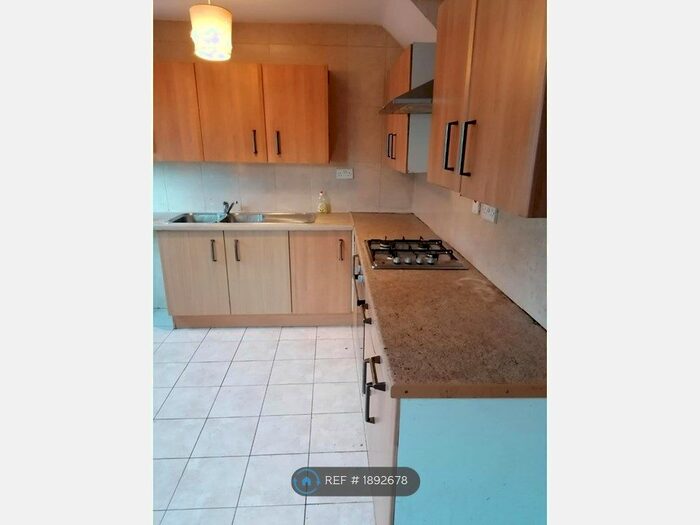 3 Bedroom Semi-Detached House To Rent In Cheviot Terrace, Stanley, DH9