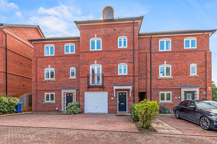 4 Bedroom Terraced House For Sale In Waters Edge, Warrington, WA4