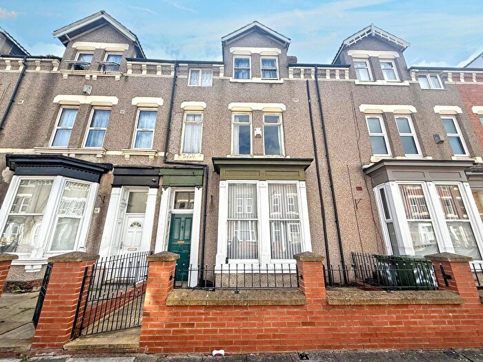 6 Bedroom Terraced House For Sale In Hartington Road, Stockton-On-Tees, TS18