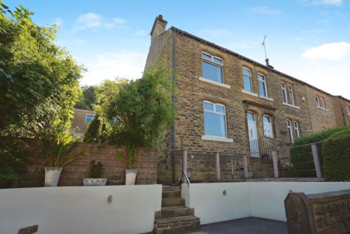 3 Bedroom Semi-Detached House For Sale In Armitage Road, Armitage Bridge, Huddersfield, HD4
