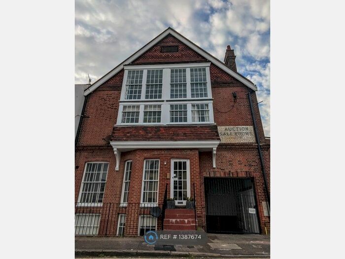 2 Bedroom Flat To Rent In St Nicholas Road, Brighton, BN1