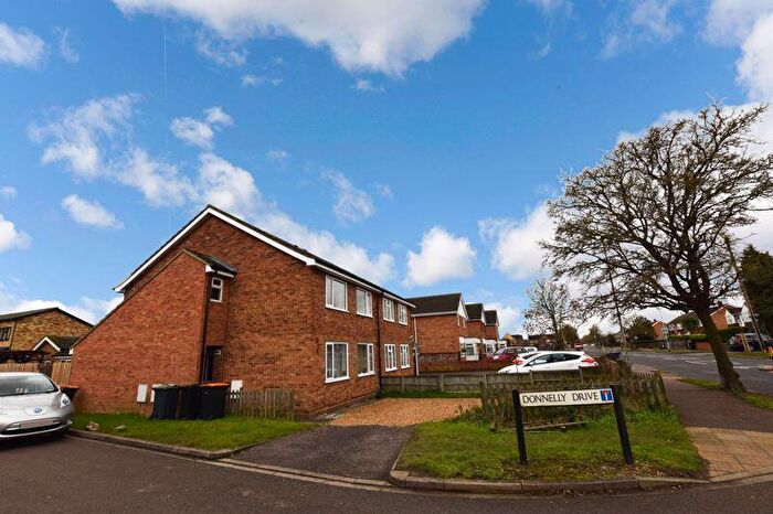 2 Bedroom Flat To Rent In Barkers Lane, Goldington Area, Bedford, MK41