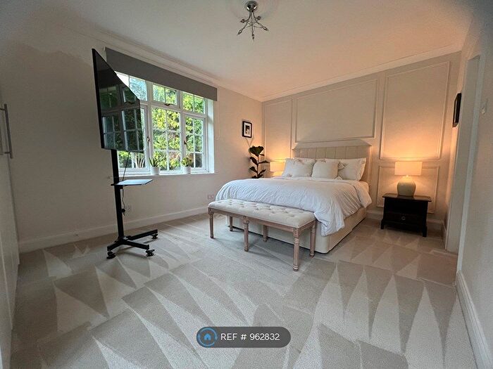 5 Bedroom Detached House To Rent In Heather Tor, Virginia Water, GU25