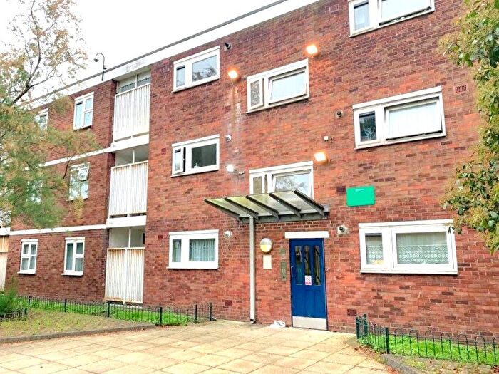 3 Bedroom Maisonette To Rent In Castle Road, London, NW1