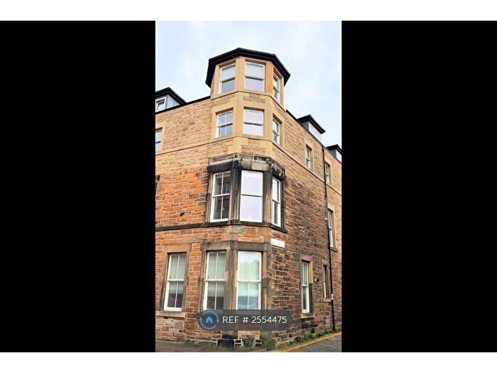 2 Bedroom Flat To Rent In Watson Crescent, Edinburgh, EH11