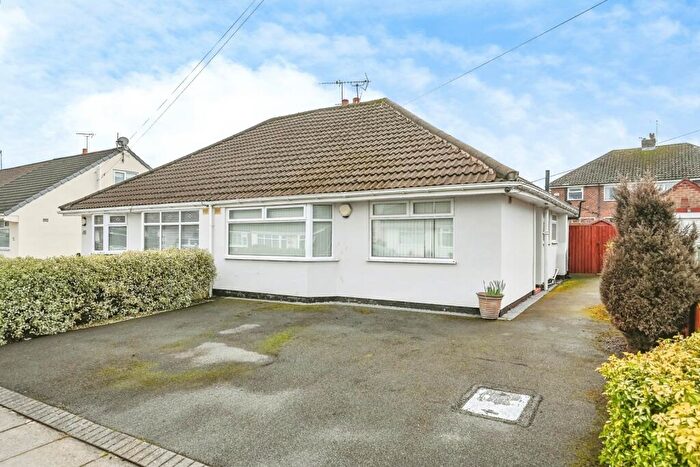 2 Bedroom Bungalow For Sale In Roedean Close, Maghull, Liverpool, Merseyside, L31
