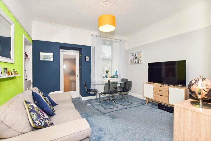 1 Bedroom Flat For Sale In Ava Street, Kirkcaldy, KY1