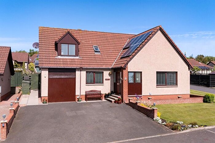 6 Bedroom Detached House For Sale In Dunollie, Gillsland, Eyemouth, TD14