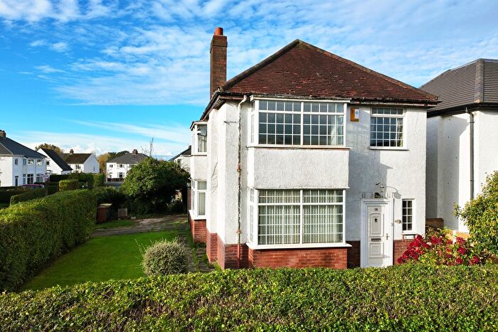 4 Bedroom Detached House For Sale In Hazelmere Road, Fulwood, PR2