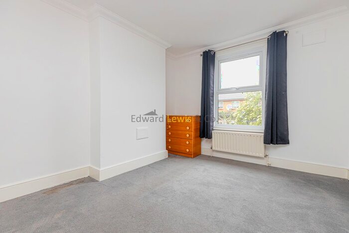 2 Bedroom Flat To Rent In Digby Crescent, London, N4