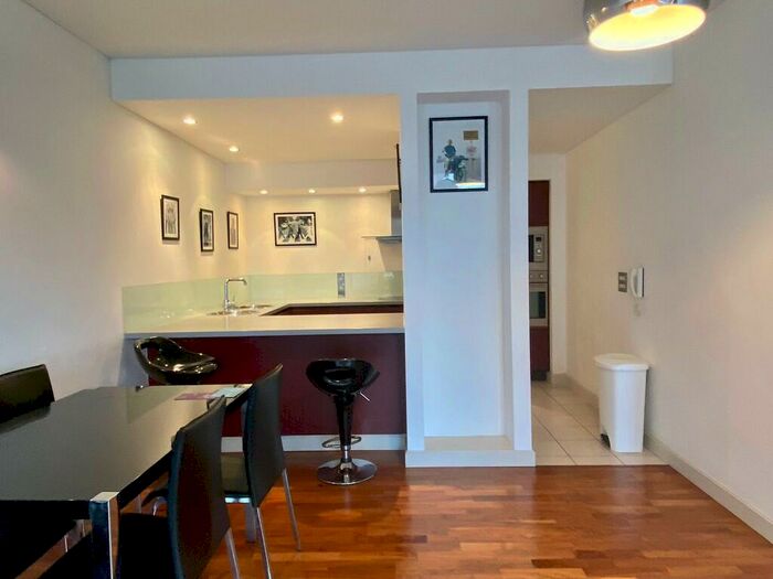 2 Bedroom Apartment To Rent In Leftbank, Spinningfields, M3