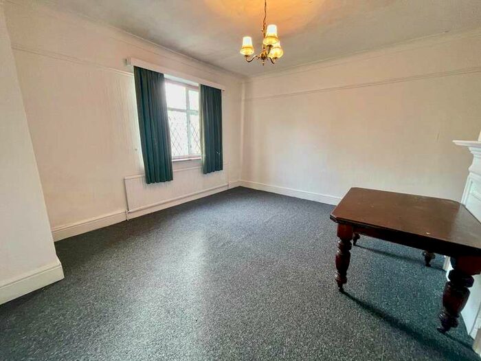 4 Bedroom Detached House To Rent In Yeading Lane, Hayes, UB4