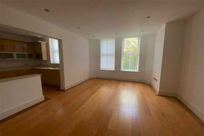 2 Bedroom Flat To Rent In Victoria Road, Formby, L37