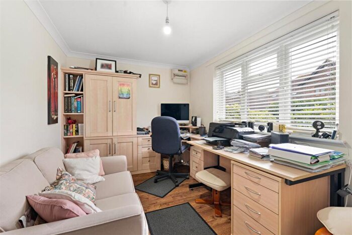 4 Bedroom Detached House For Sale In The Birches, Ampthill Road, Flitwick, MK45
