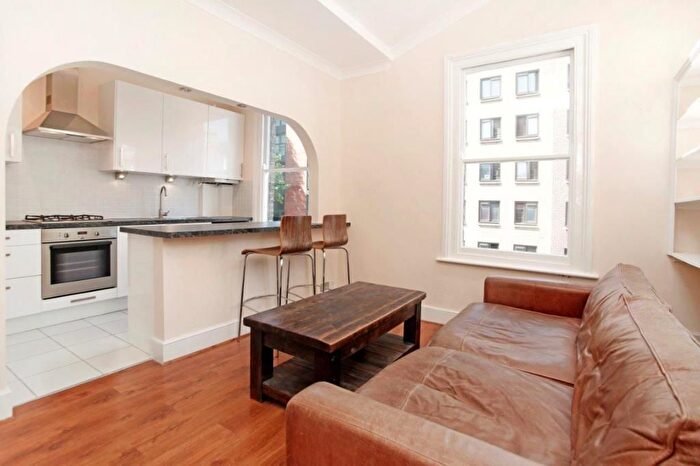 2 Bedroom Flat To Rent In King's Cross Road, London, WC1X