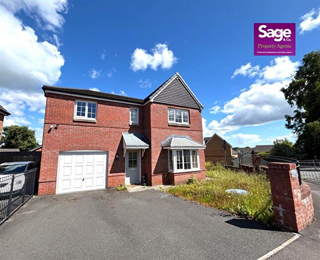 4 Bedroom Detached House For Sale In Foundary Cottages, Station Road, Griffithstown, NP4
