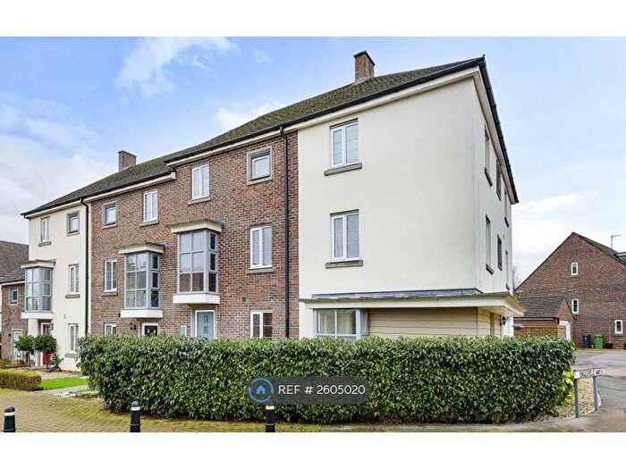 5 Bedroom Terraced House To Rent In Appleton Drive, Basingstoke, RG24
