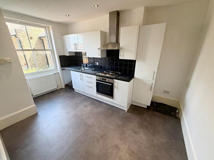3 Bedroom Flat To Rent In Addington Street, Margate, CT9