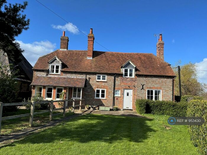 2 Bedroom Semi-Detached House To Rent In Leckhampstead, Newbury, RG20