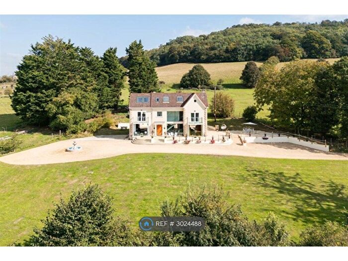 5 Bedroom Detached House To Rent In Bradford Road, Bath, BA1