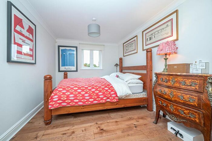 2 Bedroom Apartment For Sale In Warwick Road, Stratford-Upon-Avon, CV37