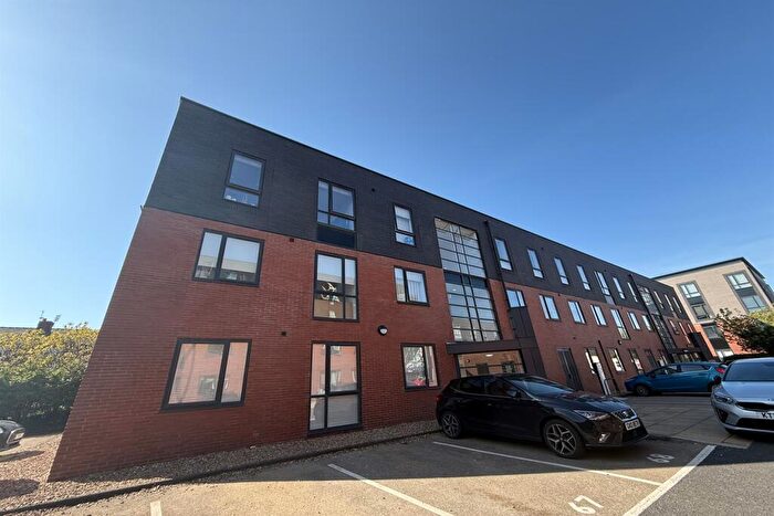 2 Bedroom Apartment To Rent In Dane Road, Sale, M33