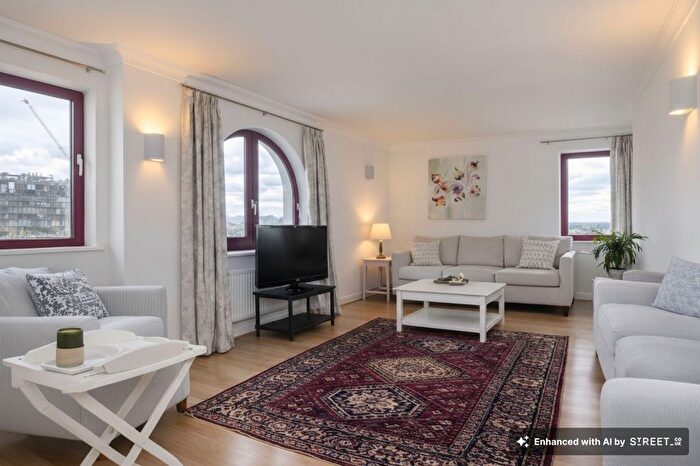 2 Bedroom Flat To Rent In William Morris Way, London, SW6