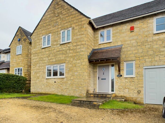 4 Bedroom Detached House To Rent In Box Gardens, Minchinhampton, Stroud, GL6