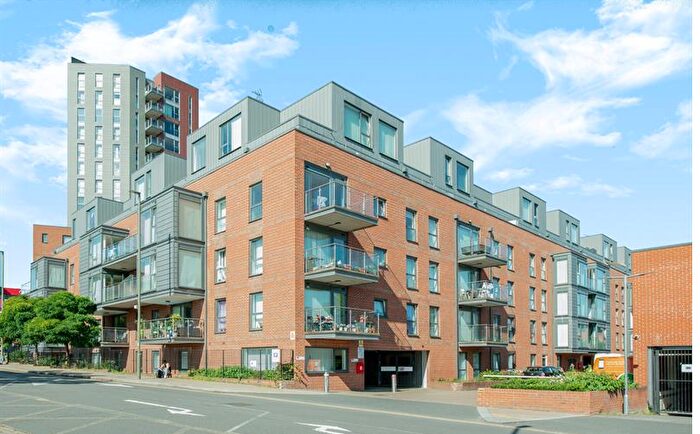 2 Bedroom Apartment To Rent In Zenith Close, London, NW9
