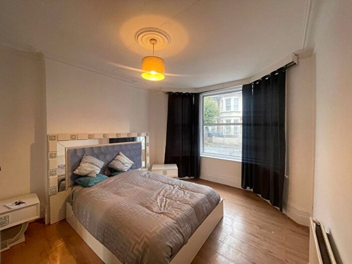 2 Bedroom Property To Rent In Churchmead Road, London, NW10